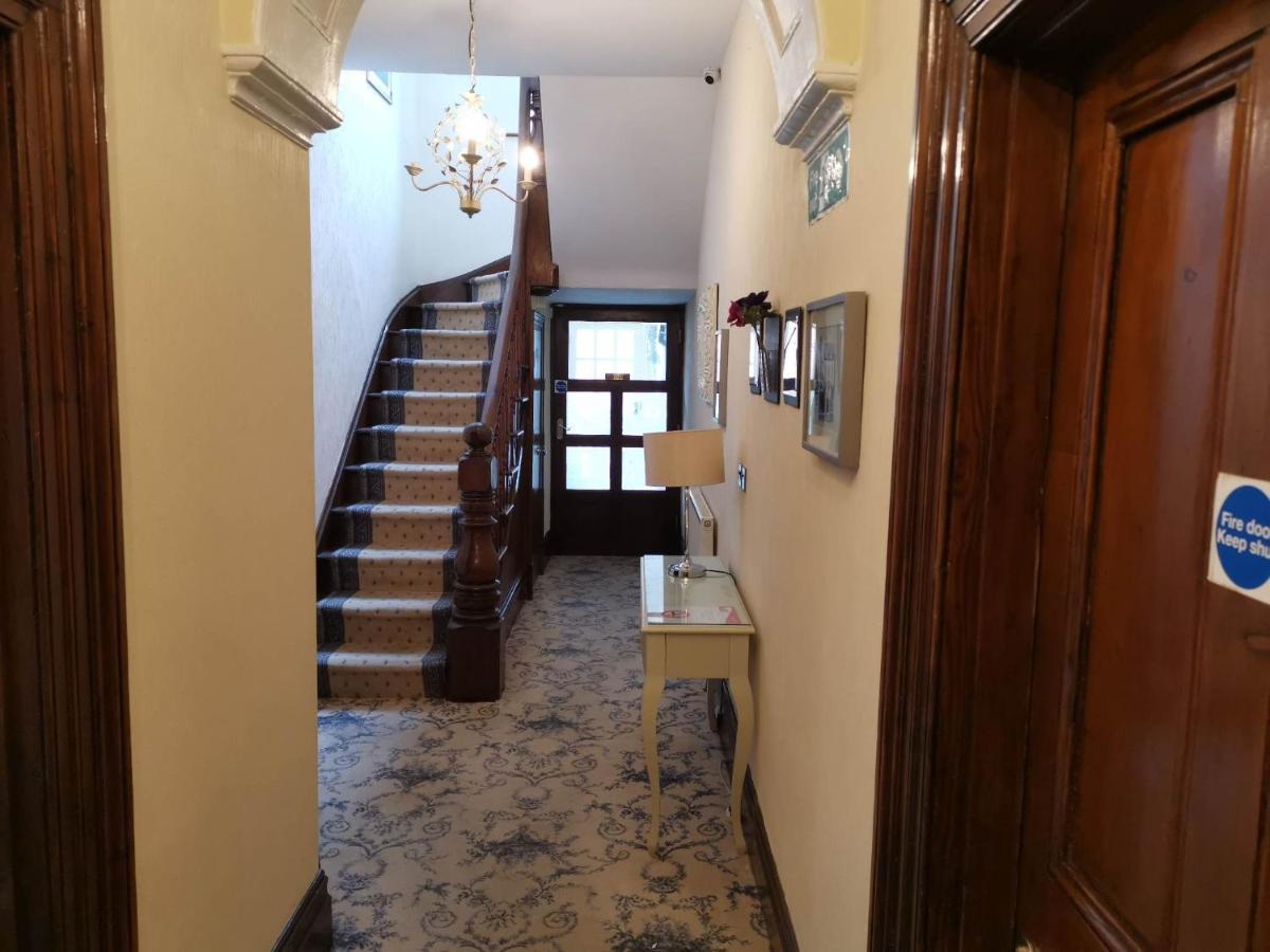 Llety Teifi Guest House Cardigan Kültér fotó