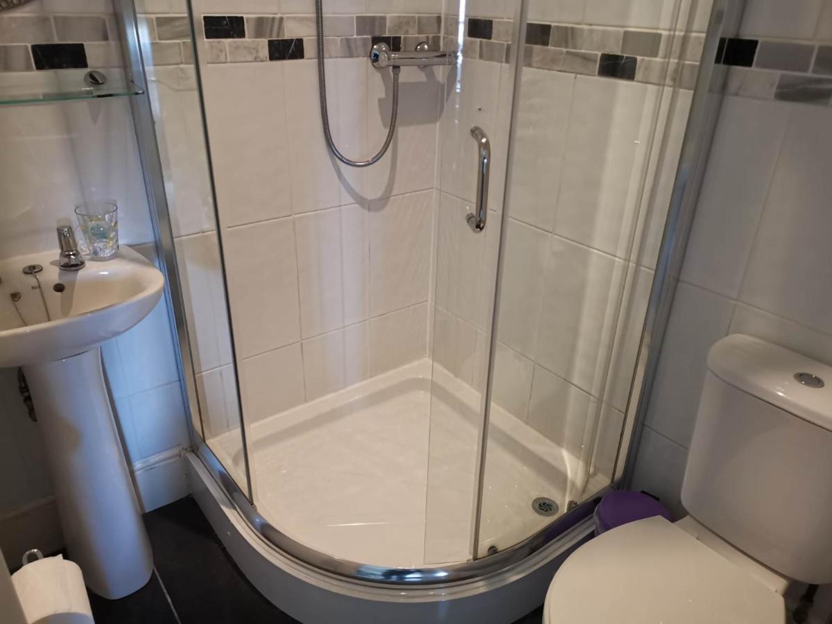Llety Teifi Guest House Cardigan Kültér fotó