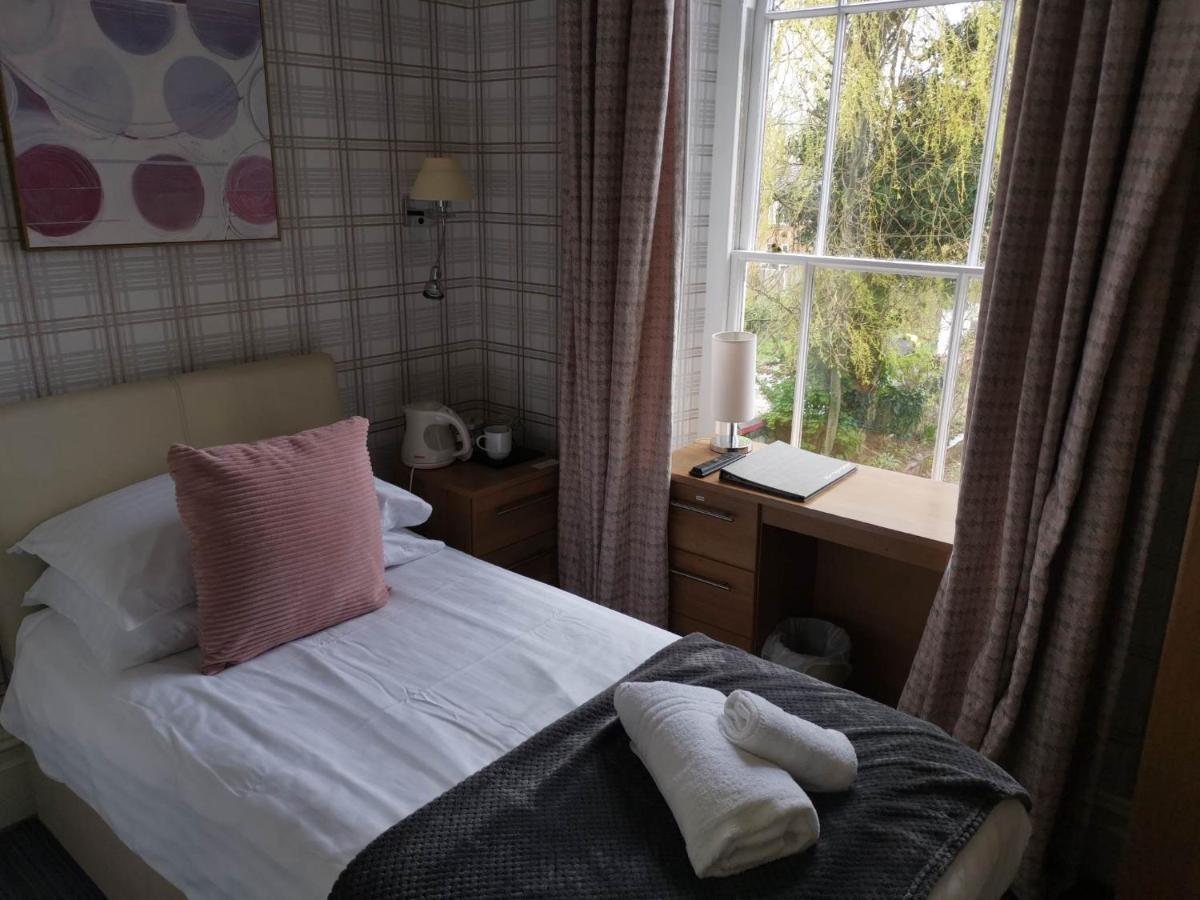 Llety Teifi Guest House Cardigan Kültér fotó
