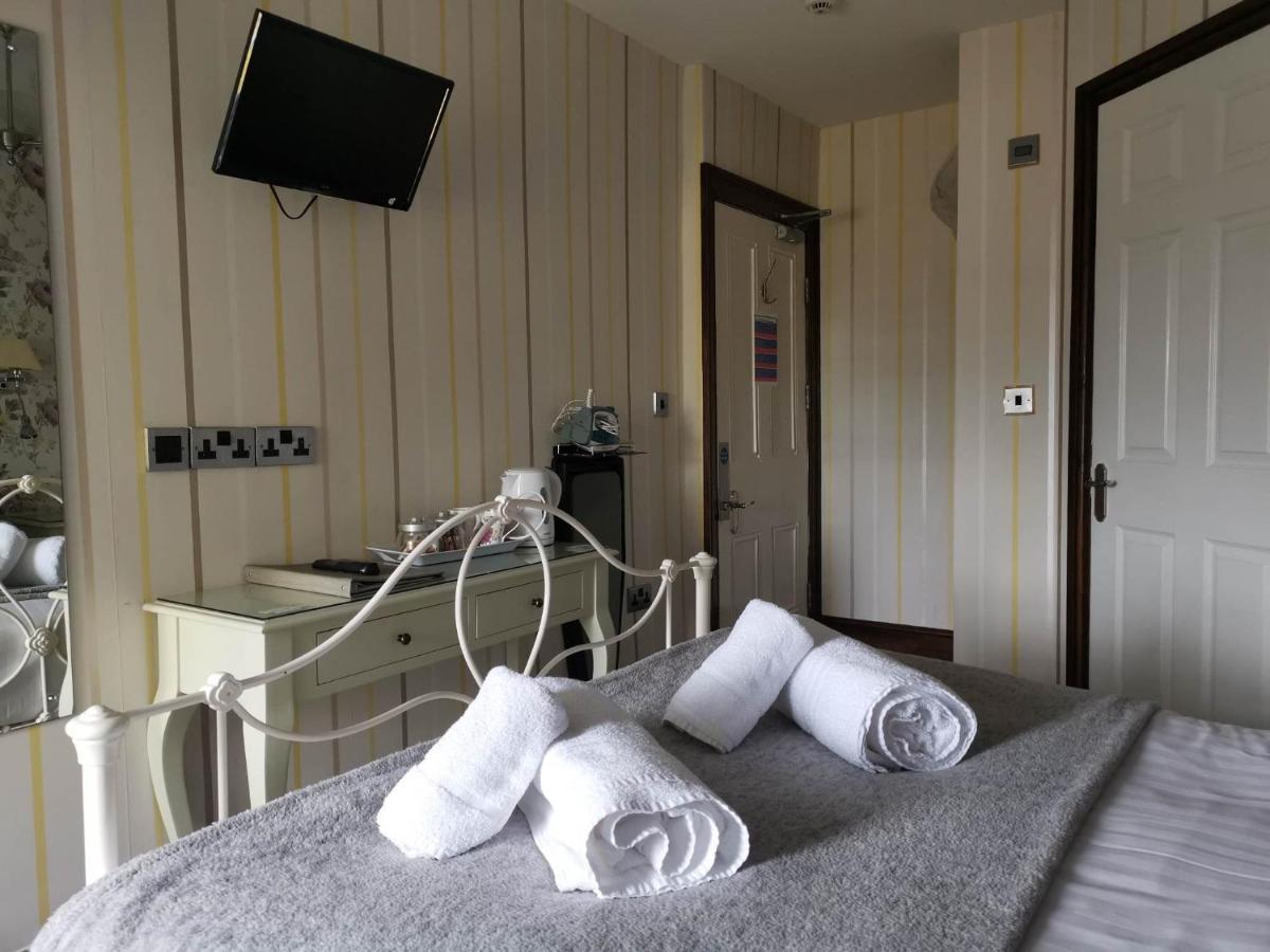 Llety Teifi Guest House Cardigan Kültér fotó