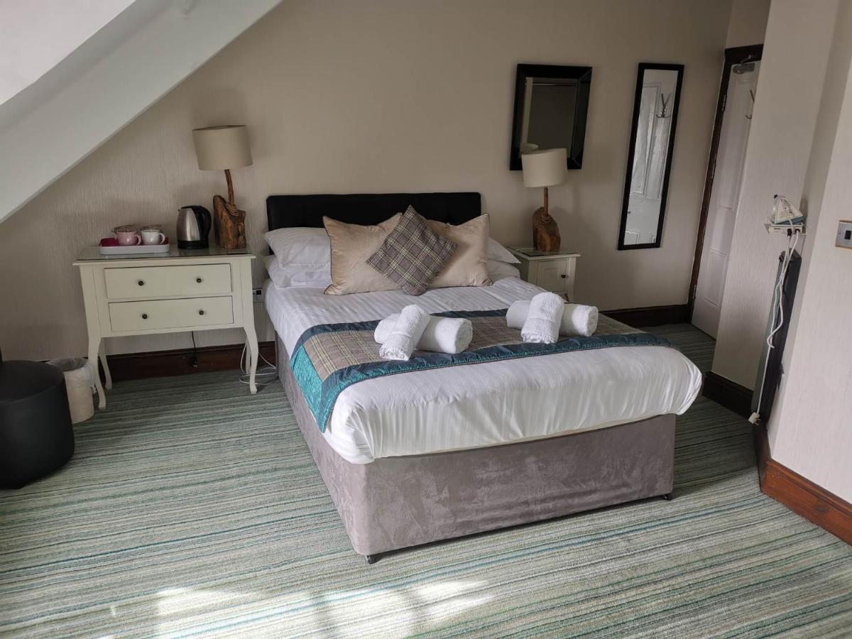 Llety Teifi Guest House Cardigan Kültér fotó