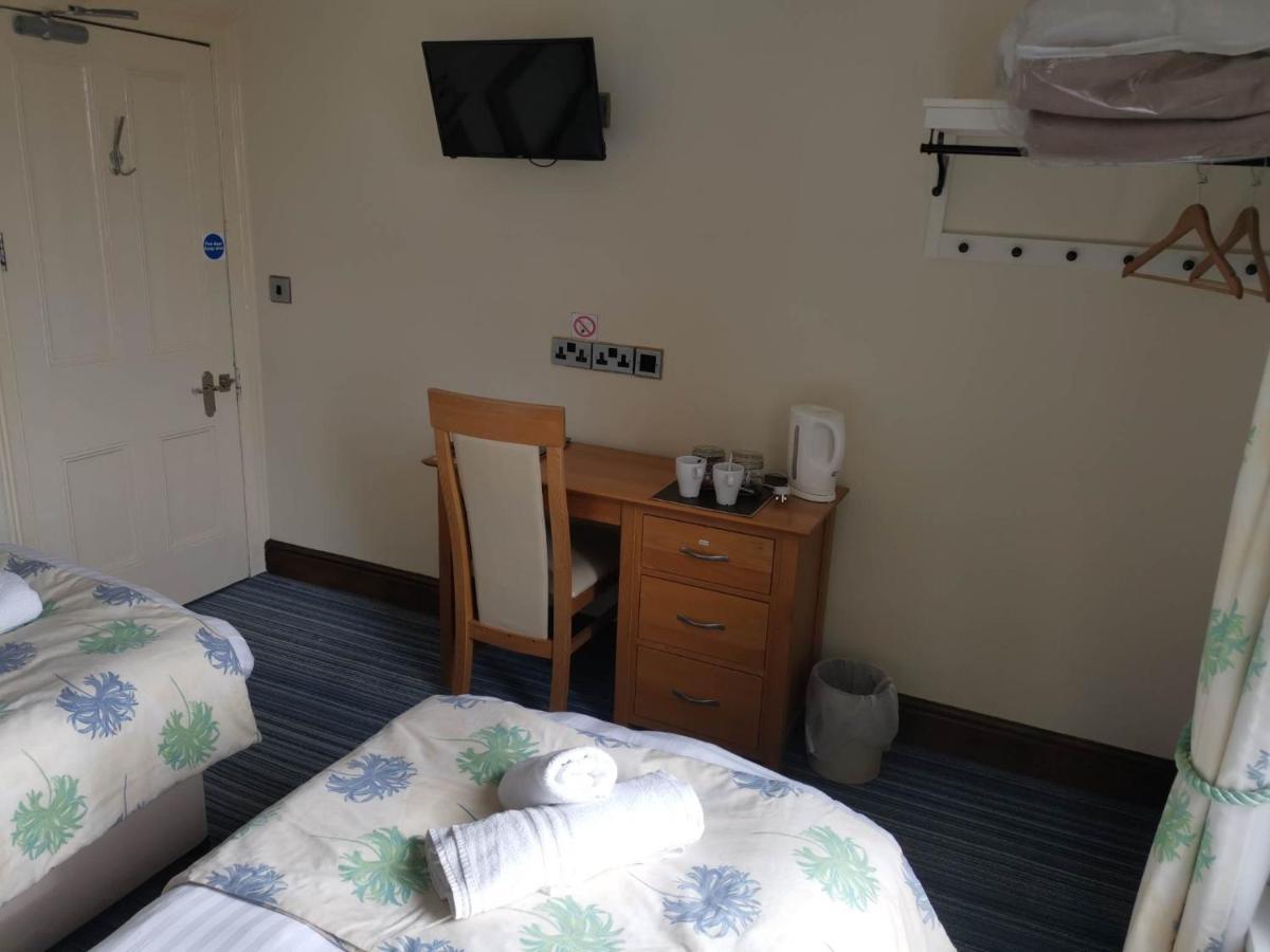 Llety Teifi Guest House Cardigan Kültér fotó