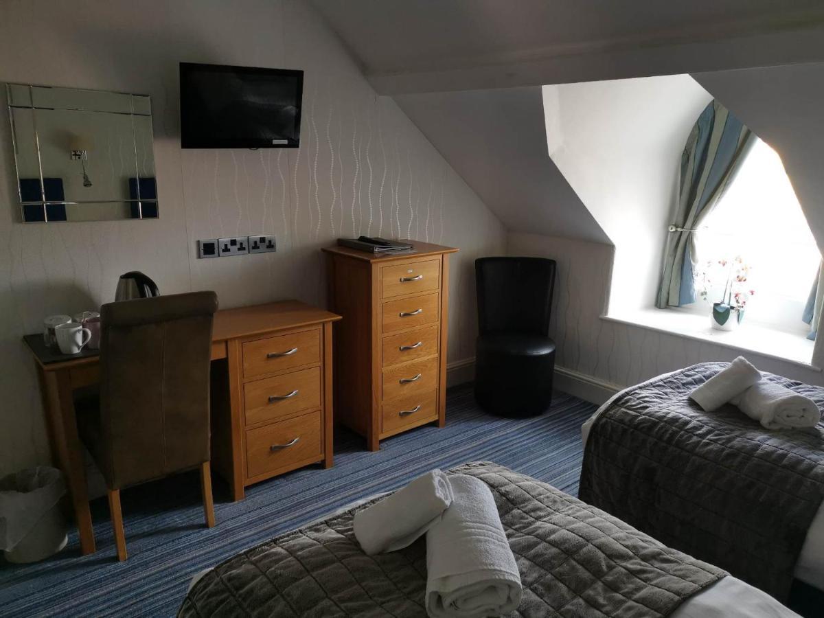 Llety Teifi Guest House Cardigan Kültér fotó
