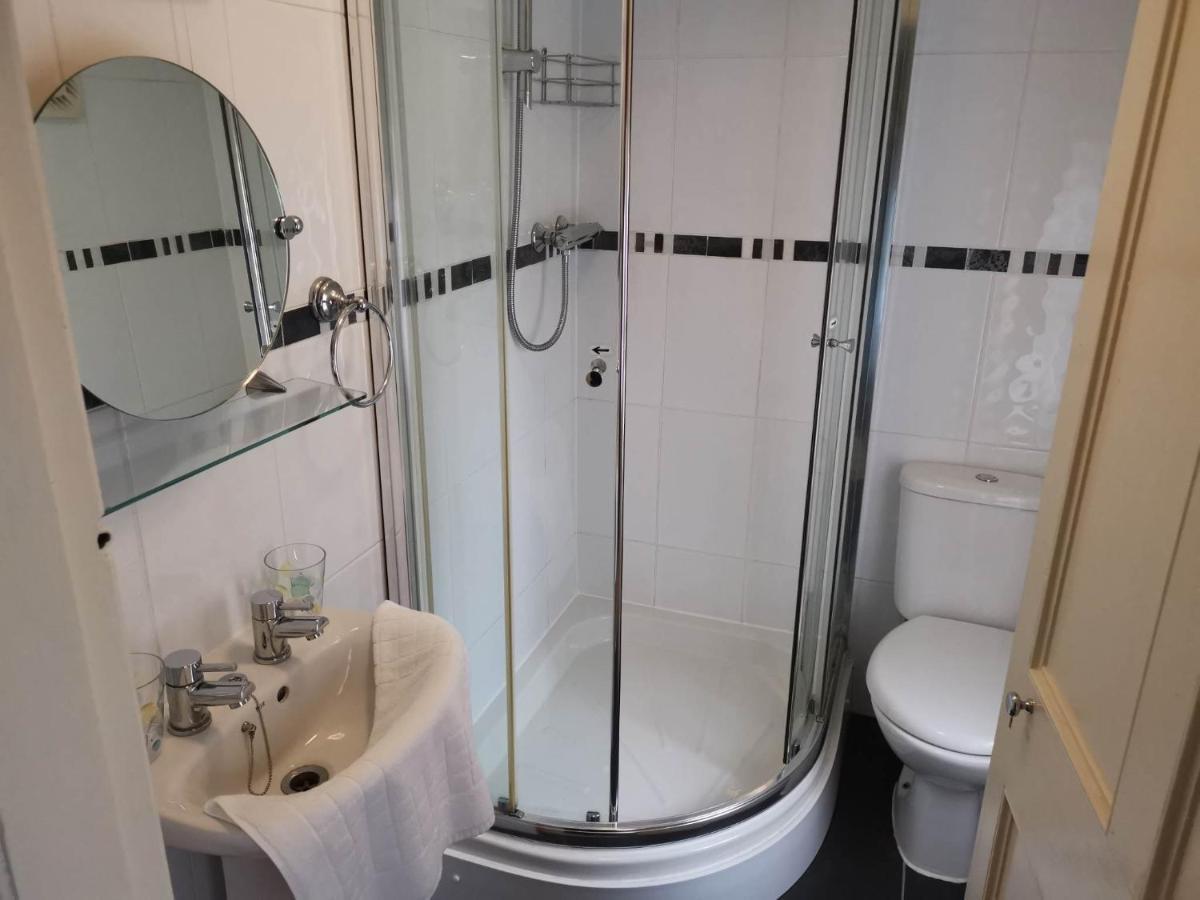 Llety Teifi Guest House Cardigan Kültér fotó