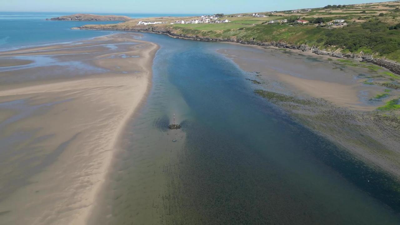 Llety Teifi Guest House Cardigan Kültér fotó
