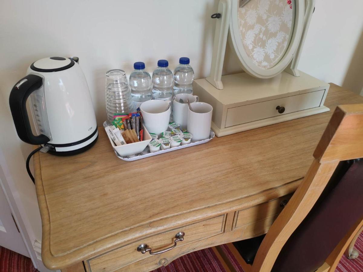 Llety Teifi Guest House Cardigan Kültér fotó